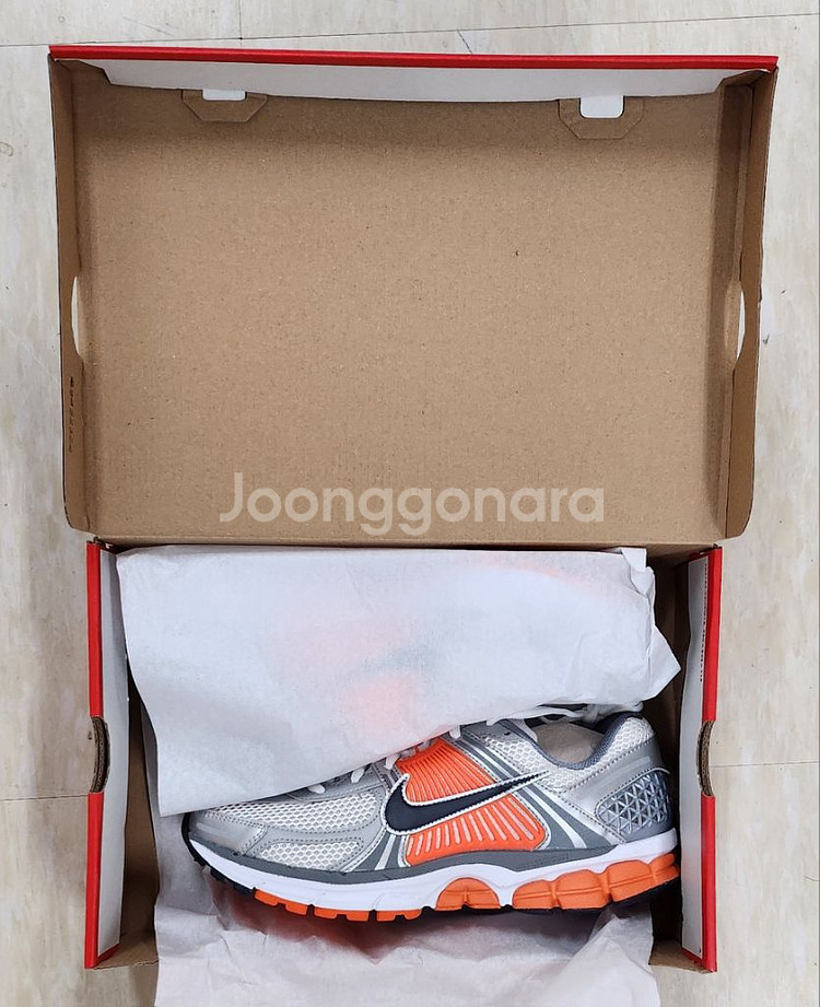 나이키 줌 보메로 5 270--8