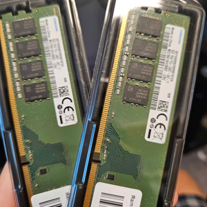 삼성 ddr4 8gb 램 2개 판매합니다