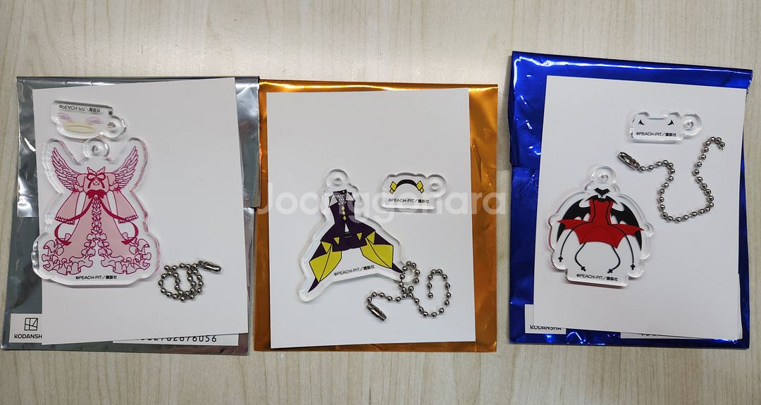 캐릭캐릭체인지 변신 의상 아크릴 키링--0