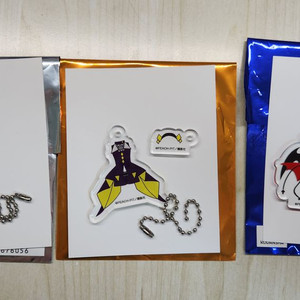 캐릭캐릭체인지 변신 의상 아크릴 키링