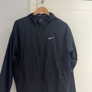 Nike running 바람막이 XL