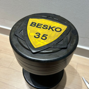 besko / 베스코 35kg 덤밸 1개