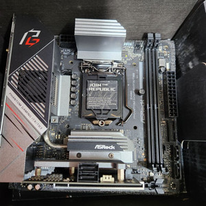 z490 팬텀 게이밍 itx