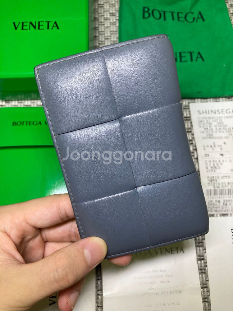 보테가베네타 맥시 카세트 플랩 오거나이저 카드지갑--1