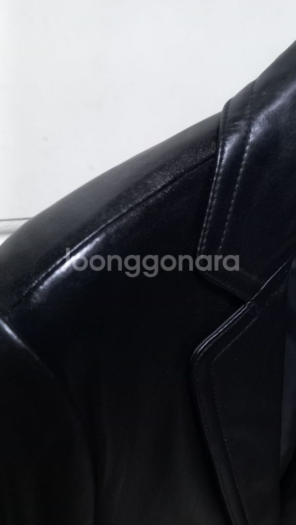 세탁완료 로보 양가죽 자켓--6