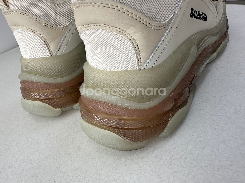 발렌시아가 트리플 S--5