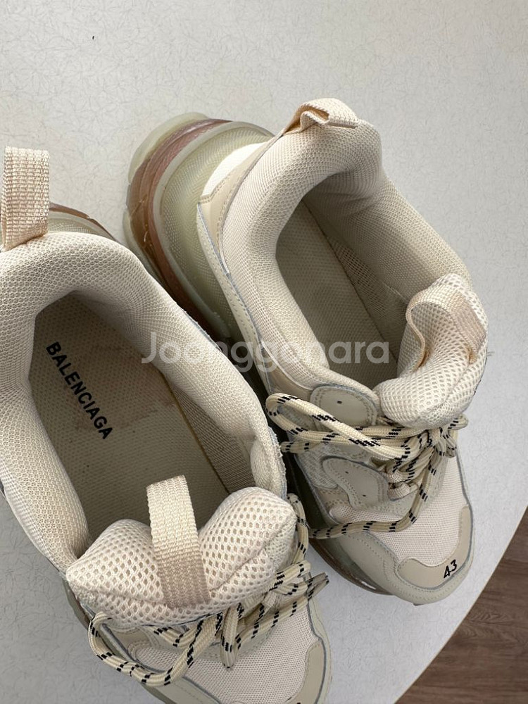 발렌시아가 트리플 S--7