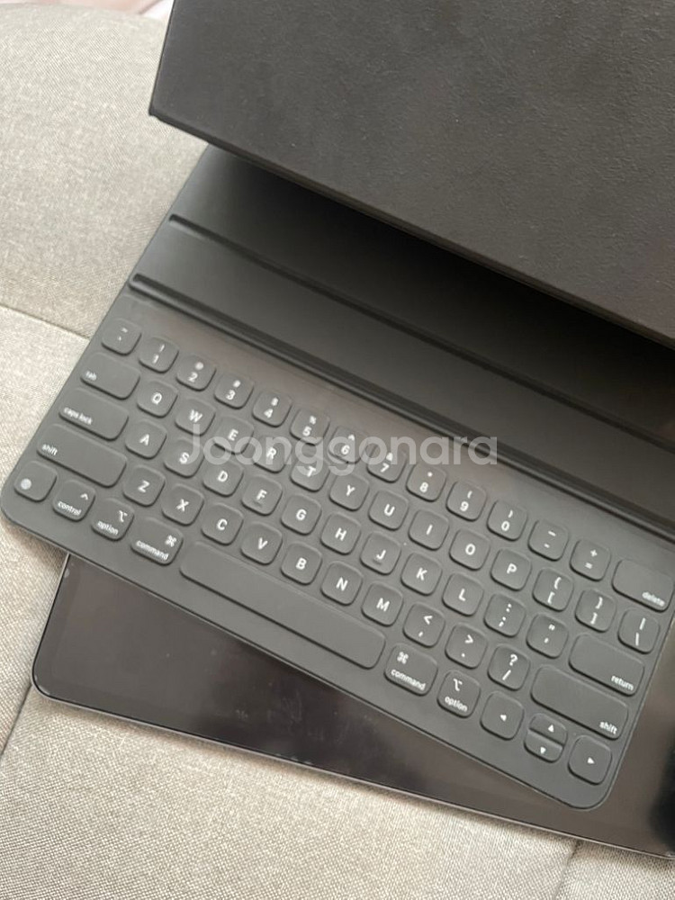 아이패드 프로 12.9 5세대 128GB 북미판+키보드--6