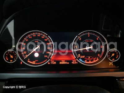 @13년식 7시리즈(5세대) 730d xDrive 전--6