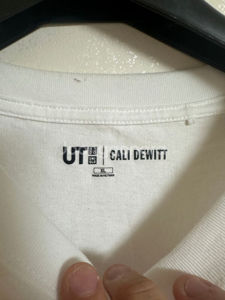 유니클로 Cali Dewitt UT XL--1