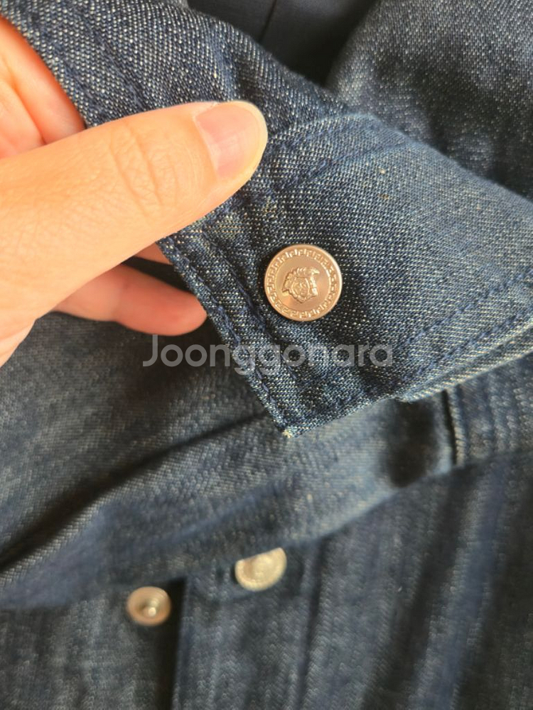 베르사체 7부 청자켓 (매두사 버튼 포인트)--7