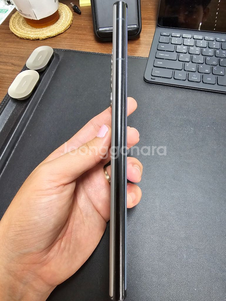 갤럭시S22 울트라 그라파이트 1TB 팝니다--7