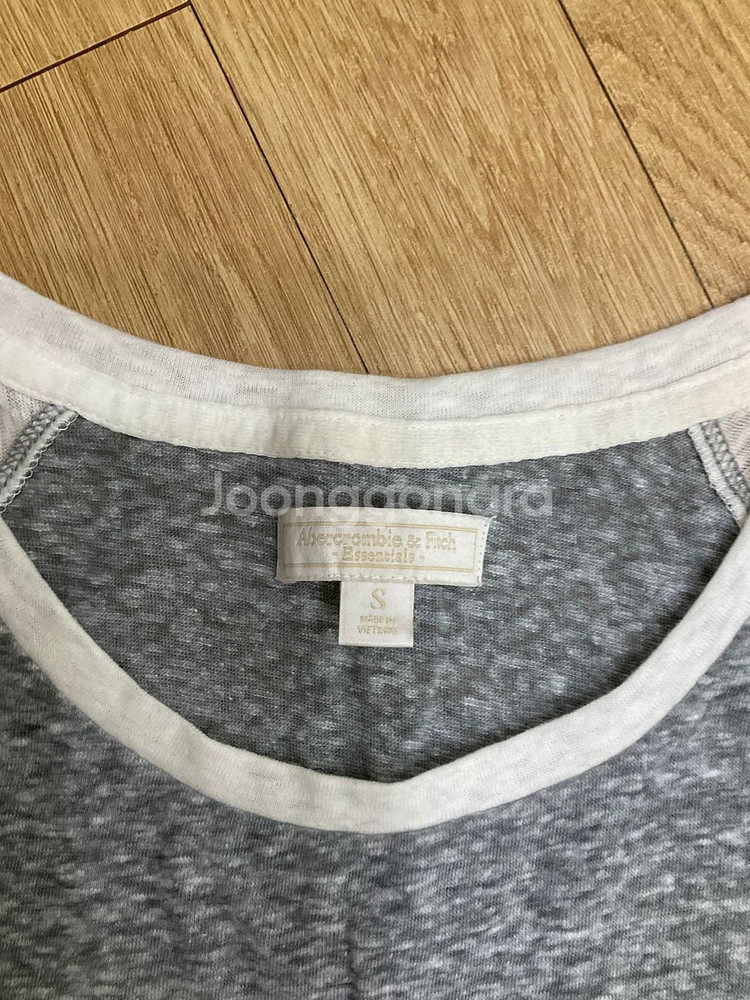(새상품) 아베크롬비 여성 긴팔 사이즈S--1
