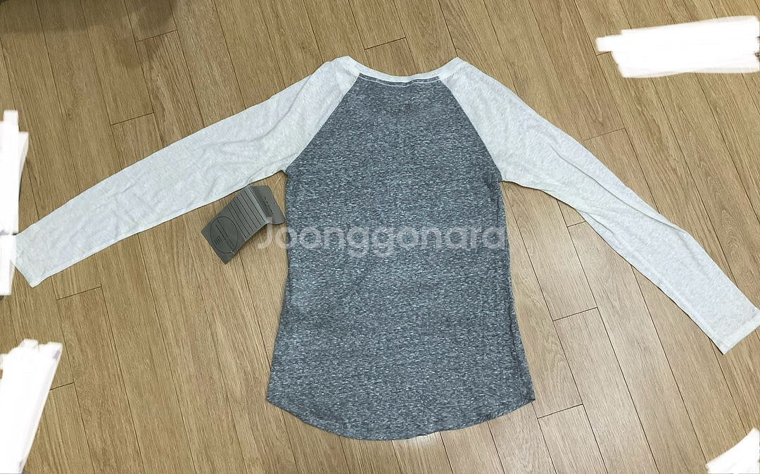 (새상품) 아베크롬비 여성 긴팔 사이즈S--3