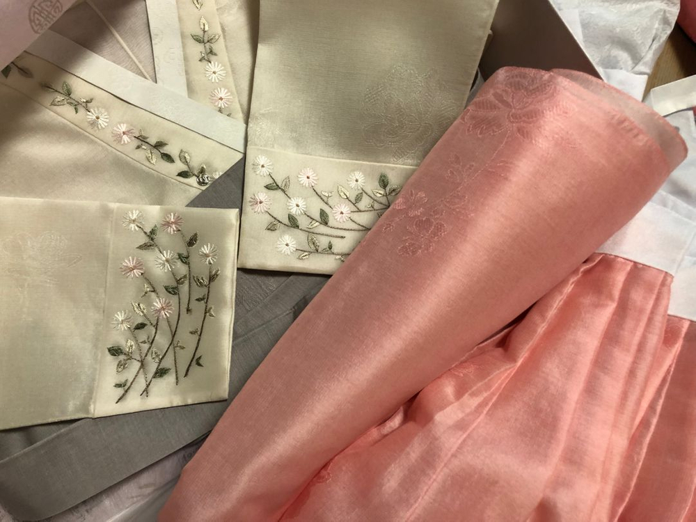 신부한복 맞춤한복 1회착용 새컨디션--2