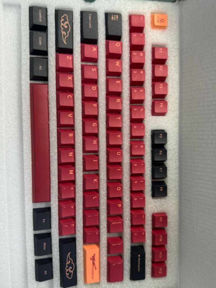 gmk 레드 사무라이 카피 키캡 판매합니다 이미지