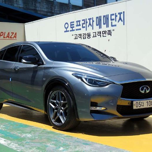 @17년식 Q30 2.0T 프리미엄 전국최저가격