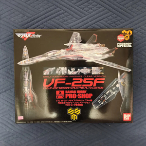 반다이 1/72 VF-25F 메사이어 발키리 클리어