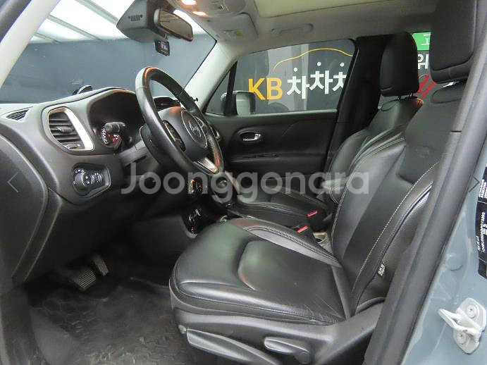 @16년식 레니게이드 2.0 디젤 AWD 론지튜드 전--4