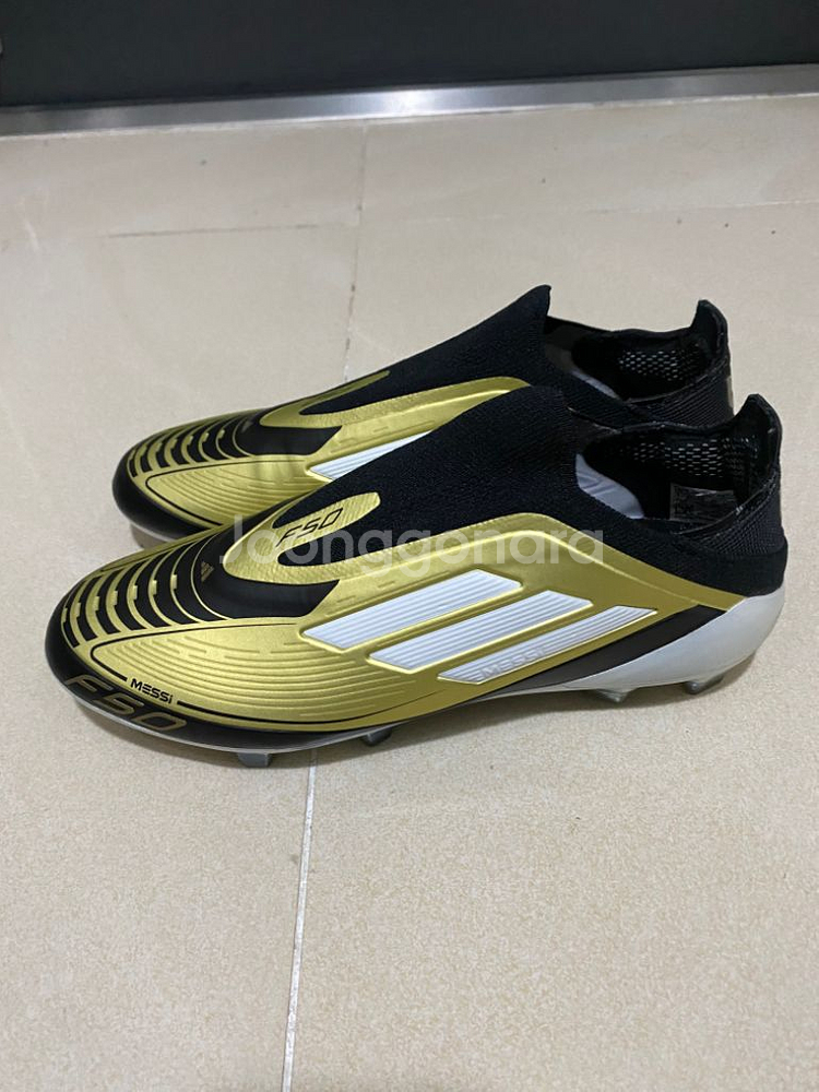 아디다스 f50 메시 엘리트 fg 250사이즈 팝니다--0
