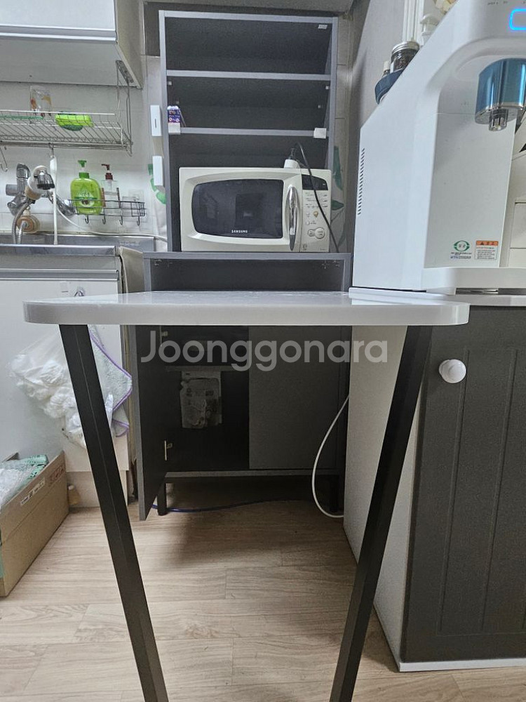 전자레인지 거치대 겸 아일랜드 식탁 판매합니다--2