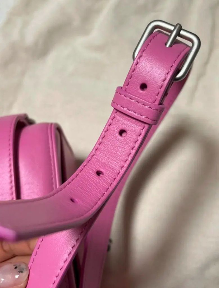 자크뮈스 르 바네토 포셰트 숄더백 핑크--7