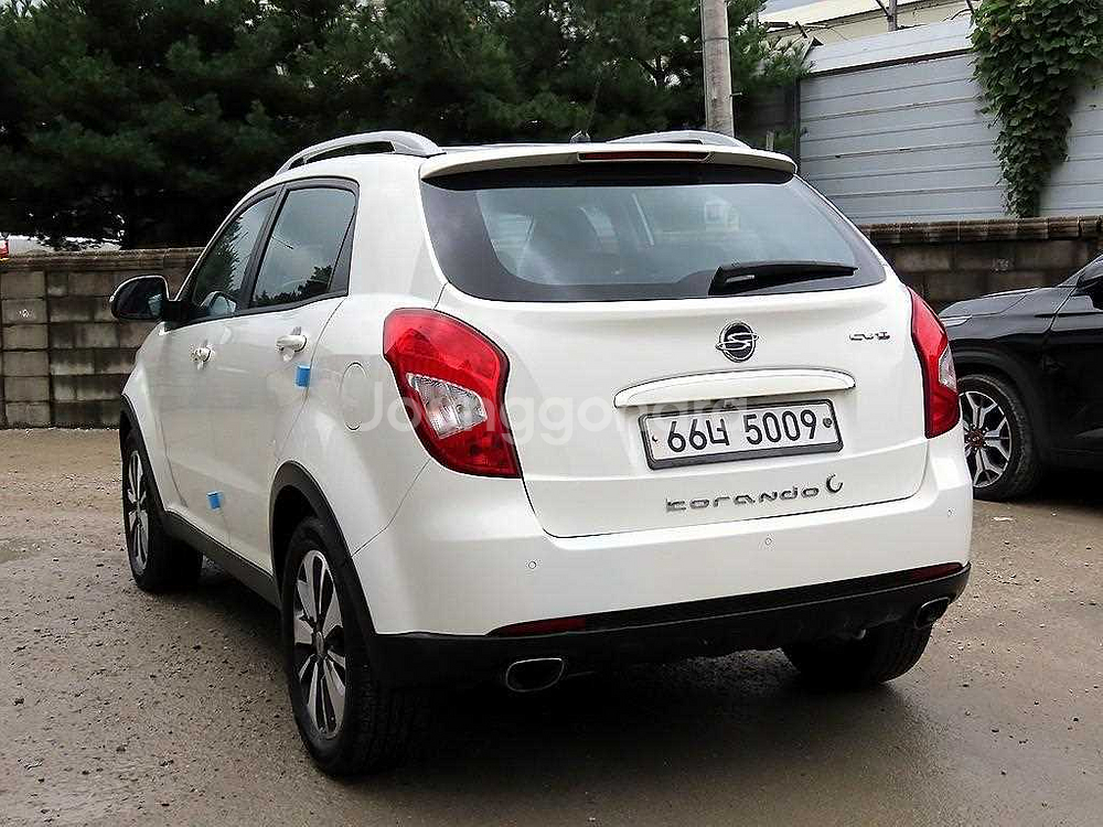 @14년식 뉴 코란도C 2.0 2WD CVT 고급형--2