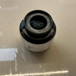 삼성 nx 렌즈 20-50mm 화이트