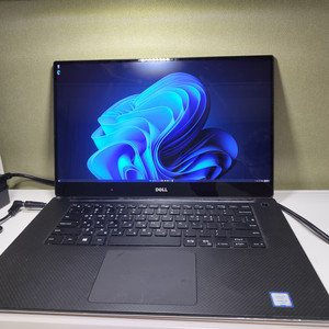 DELL XPS 9550 노트북 4K GTX 960M