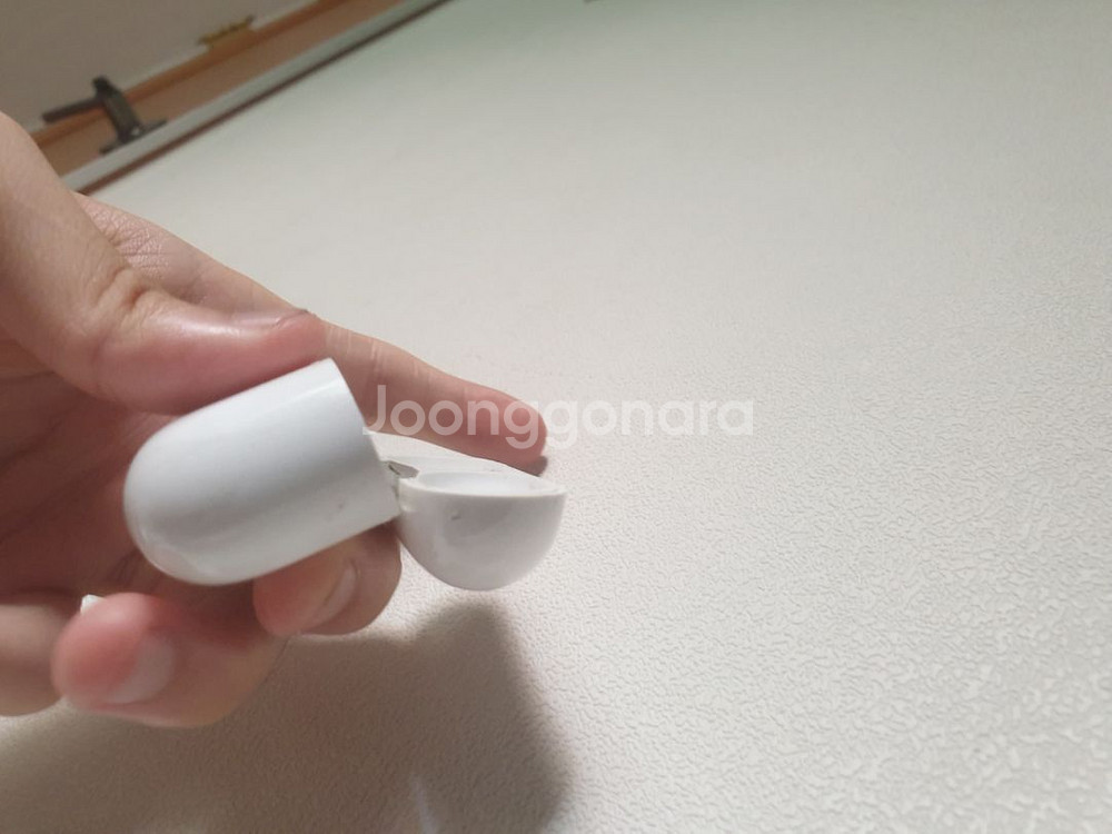 에어팟 프로 본체 판매합니다--3