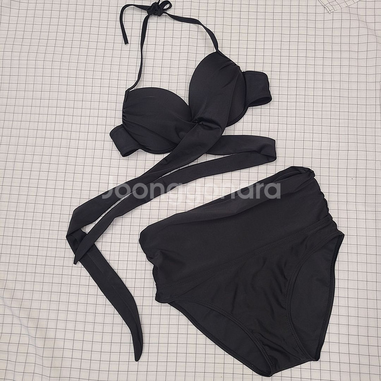 [미착용] 블랙 홀터넥 리본매듭 허리셔링 비키니 수영복--8