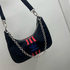 켈리즈 아디다스 져지 딥네이비 호보