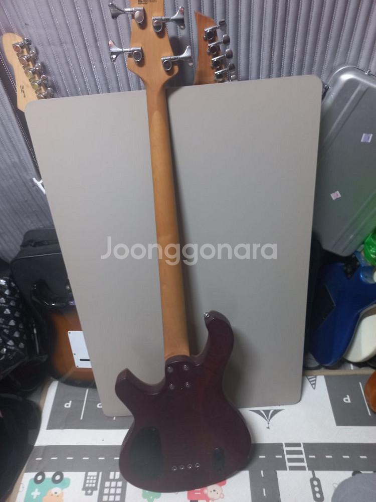 데임 폴앤폴 250 베이스기타--8