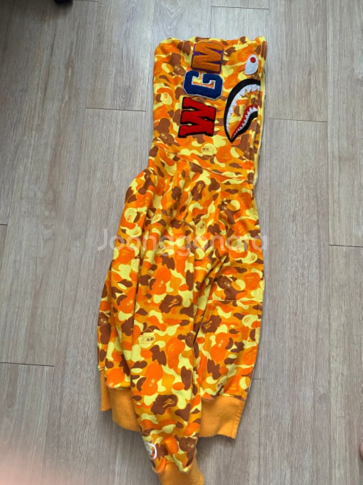 BAPE X 배틀그라운드 콜라보 샤크집업 한정판--0