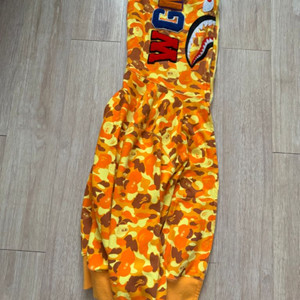 BAPE X 배틀그라운드 콜라보 샤크집업 한정판