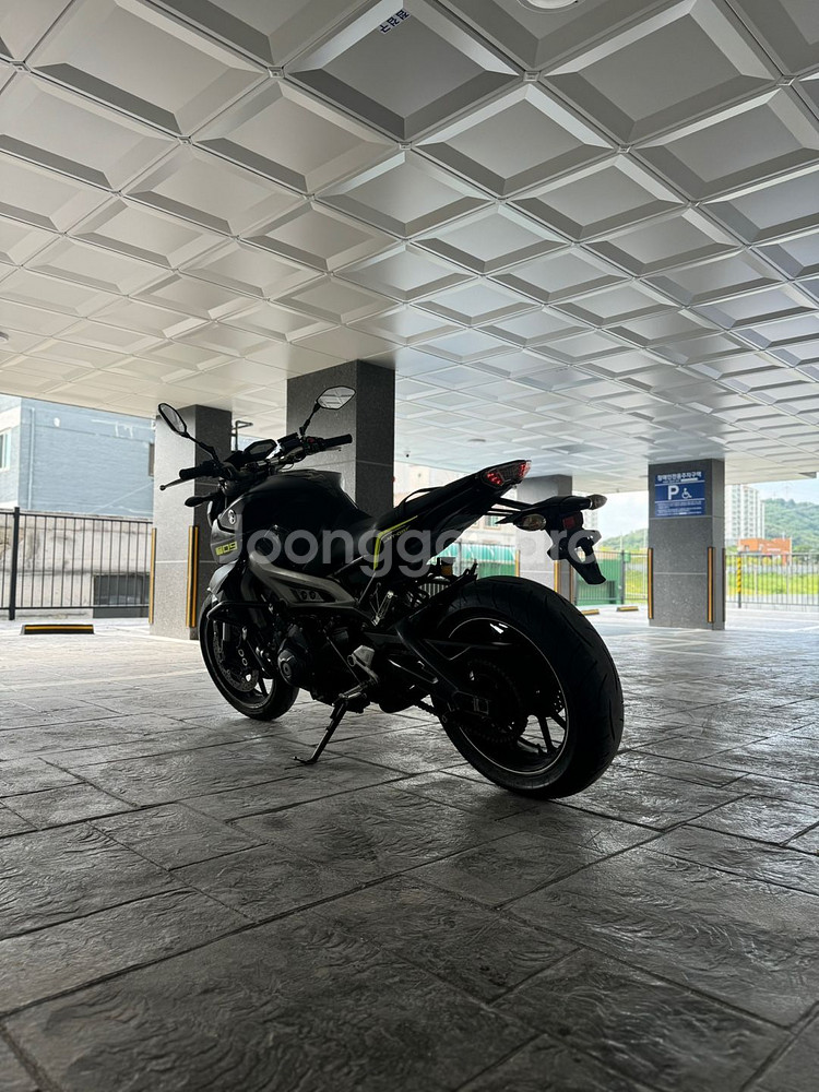 야마하 MT-09 ABS--3