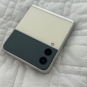 갤럭시 제트플립3 256GB 크림색