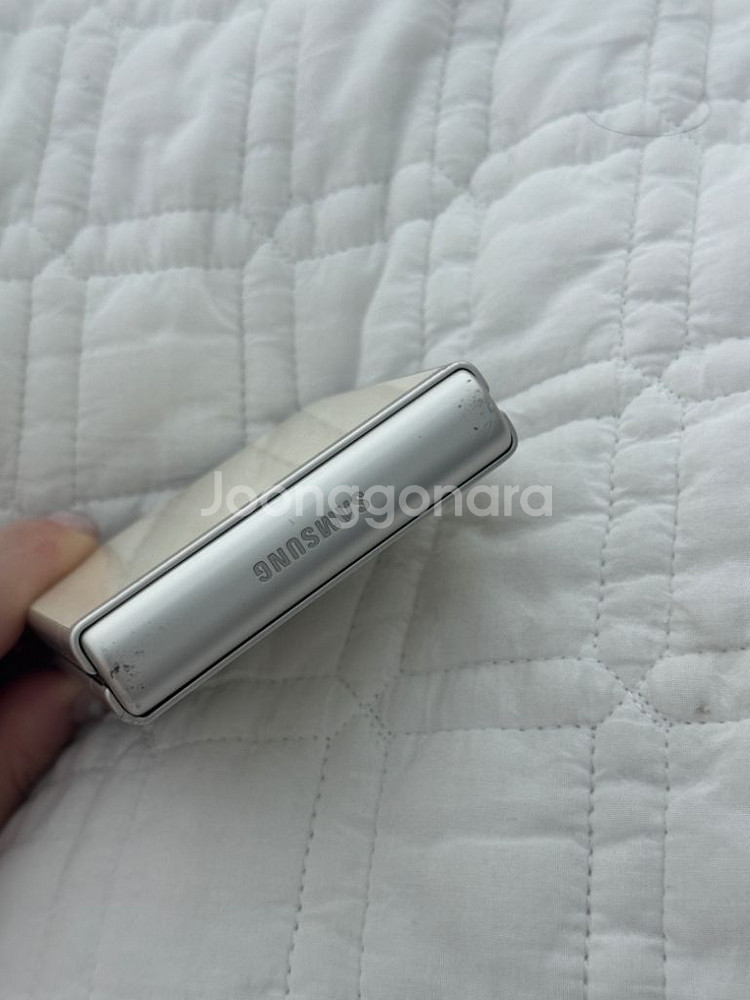 갤럭시 제트플립3 256GB 크림색--4