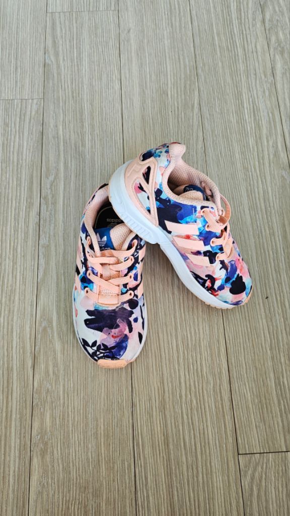 리미테이션 한정판 아디다스 키즈 ZX Flux150--1