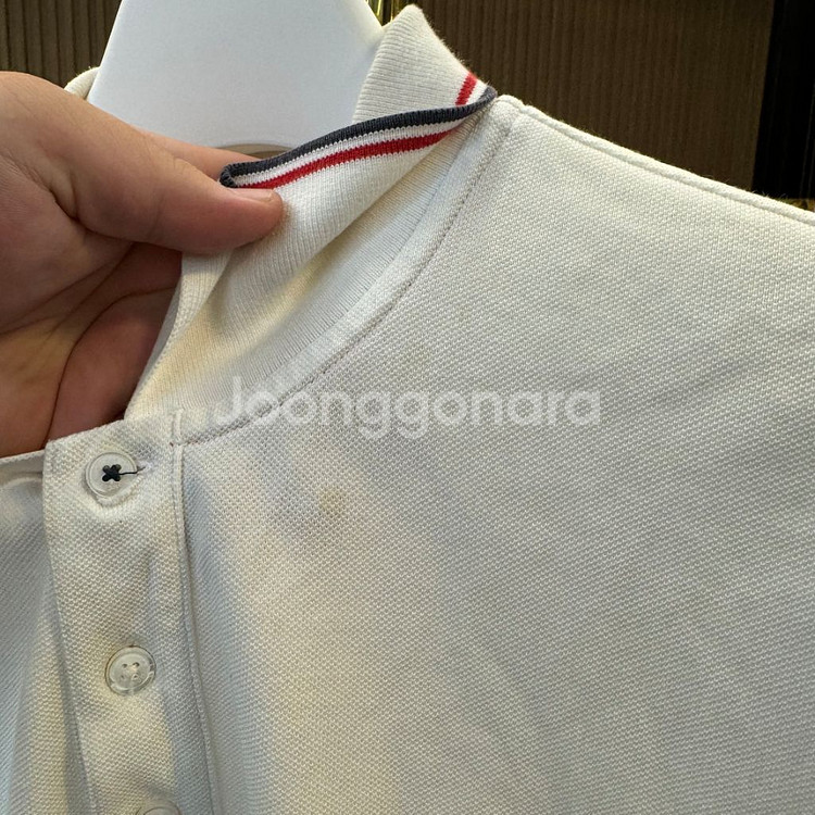 몽클레어 삼선 와펜 카라티셔츠 M--1