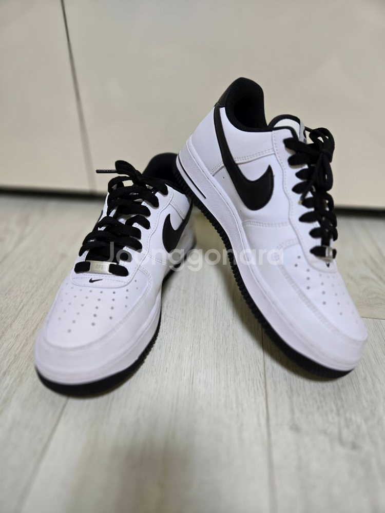 Nike Air Force 1 07 W/B 260--0