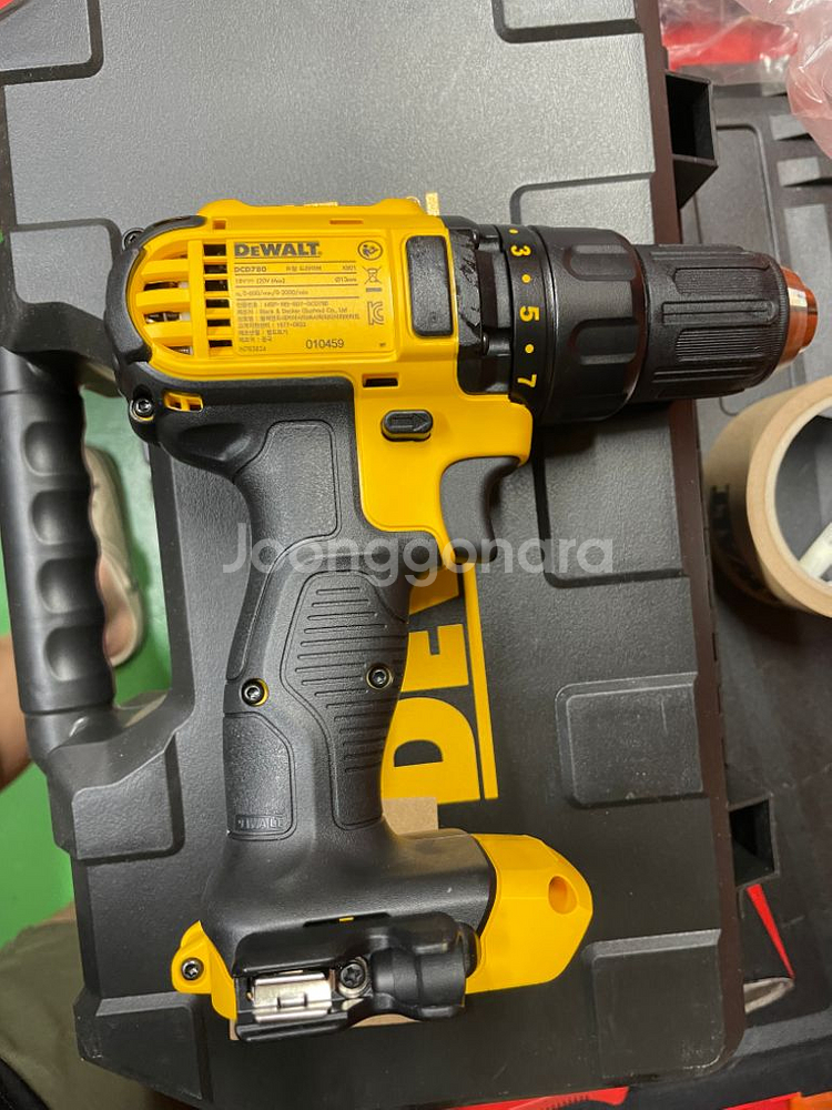 디월트 DCD780 몸체만 팝니다--1