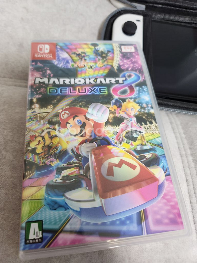 닌텐도 스위치 OLED, 마리오 카트--7