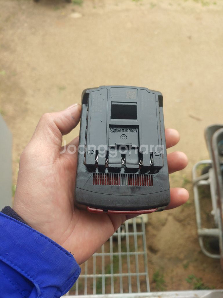 보쉬배터리18V2.0AH.풀팩.최고의배터리.사용횟수적어--5