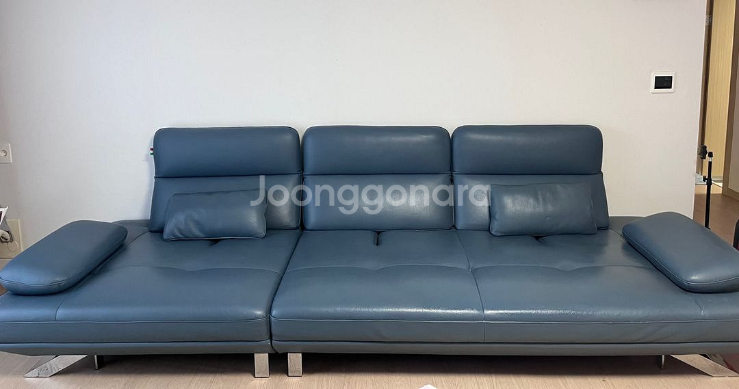 34평 거실 천연 소가죽 소파 (400만원)--1