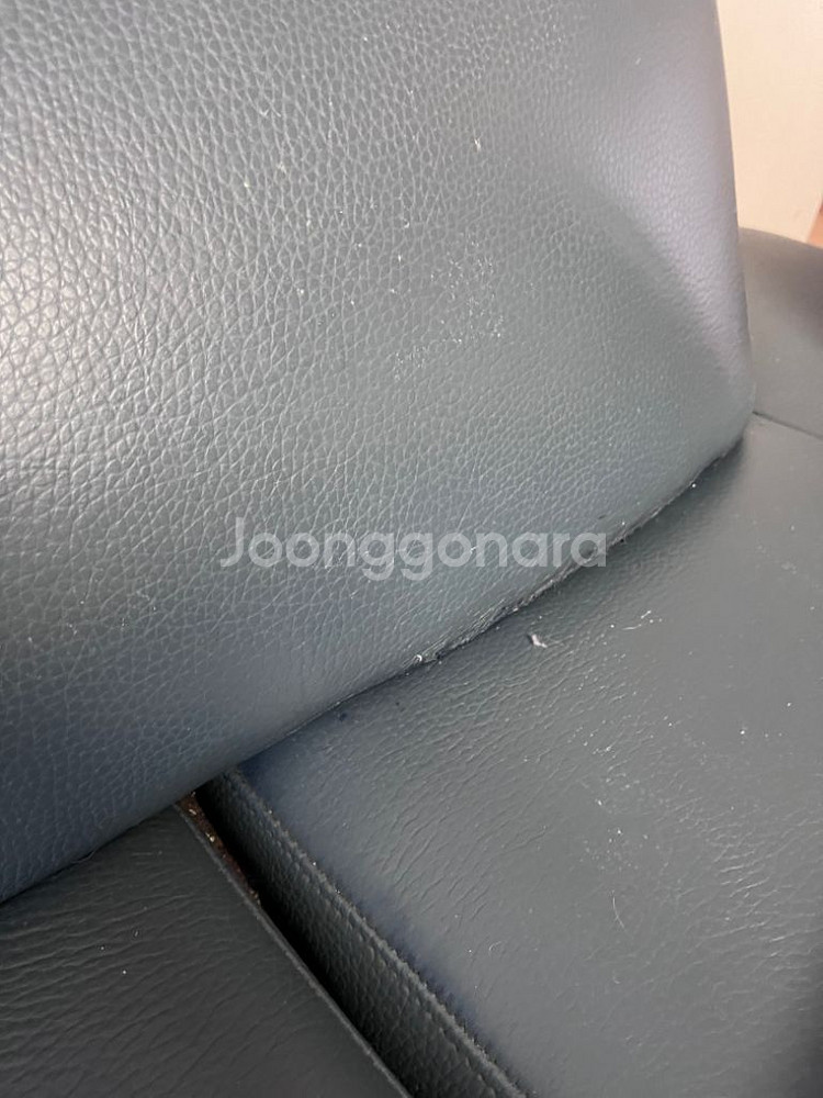34평 거실 천연 소가죽 소파 (400만원)--2