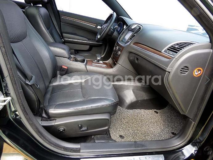 @14년식 300C AWD 전국최저가격--5