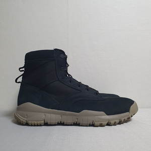 무료배송 300mm 나이키 SFB 6 레더 부츠 블랙