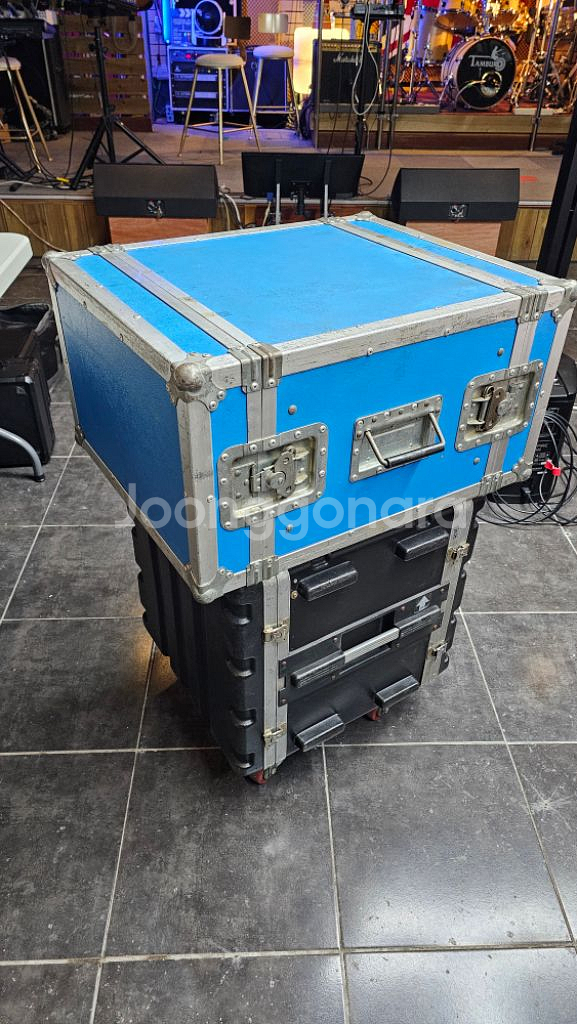 랙케이스 판매합니다--0