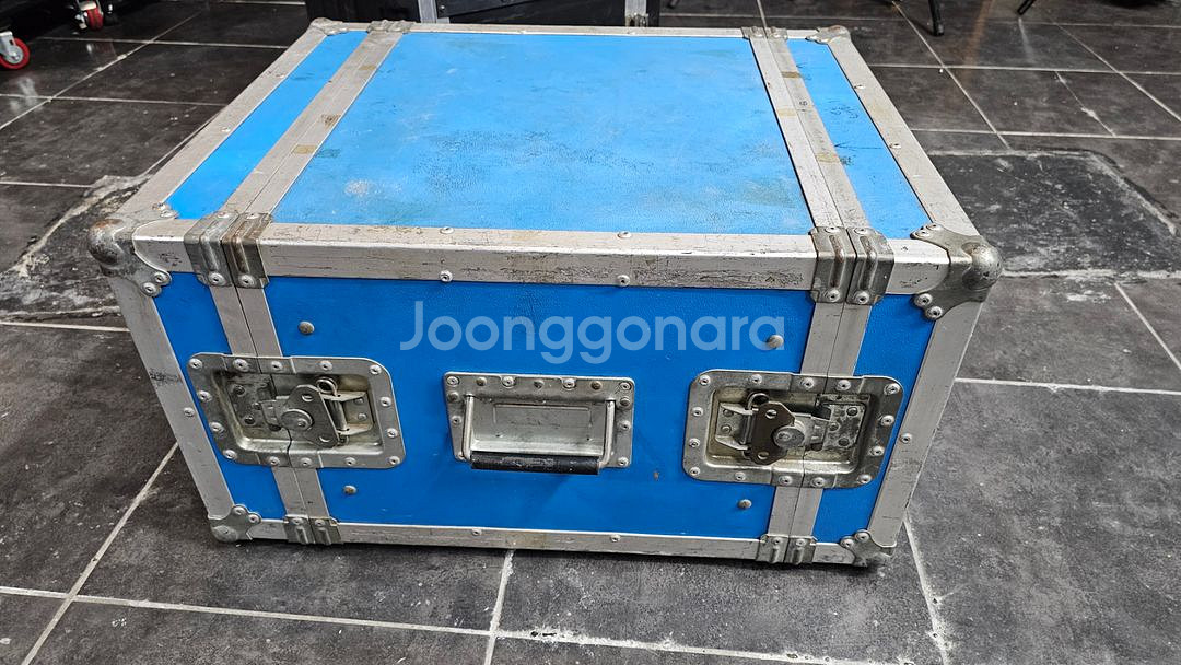 랙케이스 판매합니다--3